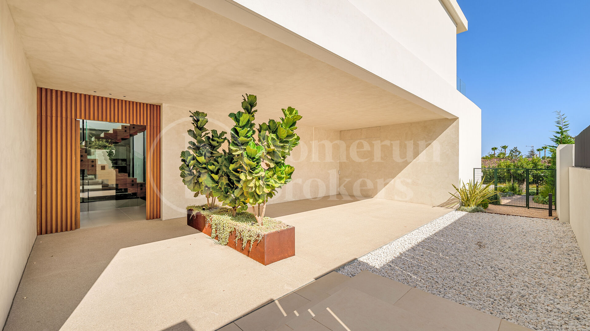 Guadalmina 720 – Contemporary six Bedroom Villa in Guadalmina Alta, Marbella