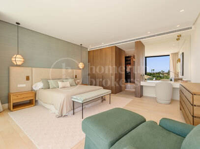 Guadalmina 720 – Contemporary six Bedroom Villa in Guadalmina Alta, Marbella