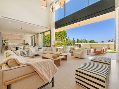 Guadalmina 720 – Contemporary six Bedroom Villa in Guadalmina Alta, Marbella