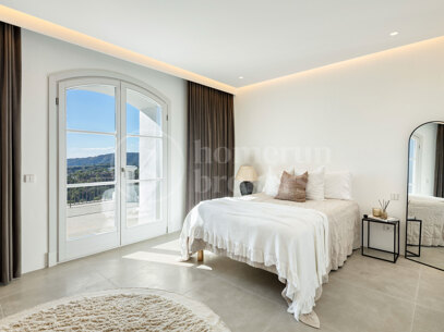 Villa Marbella – Luxury Mansion with Panoramic Views
