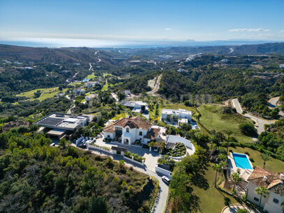 Villa Marbella – Luxury Mansion with Panoramic Views