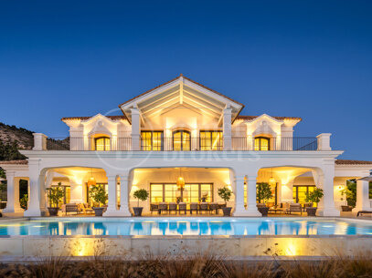 Villa Marbella – Luxury Mansion with Panoramic Views