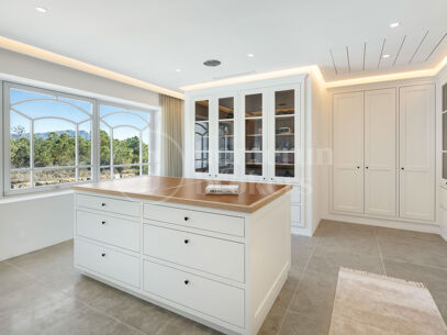 Villa Marbella – Luxury Mansion with Panoramic Views