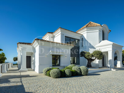 Villa Marbella – Luxury Mansion with Panoramic Views