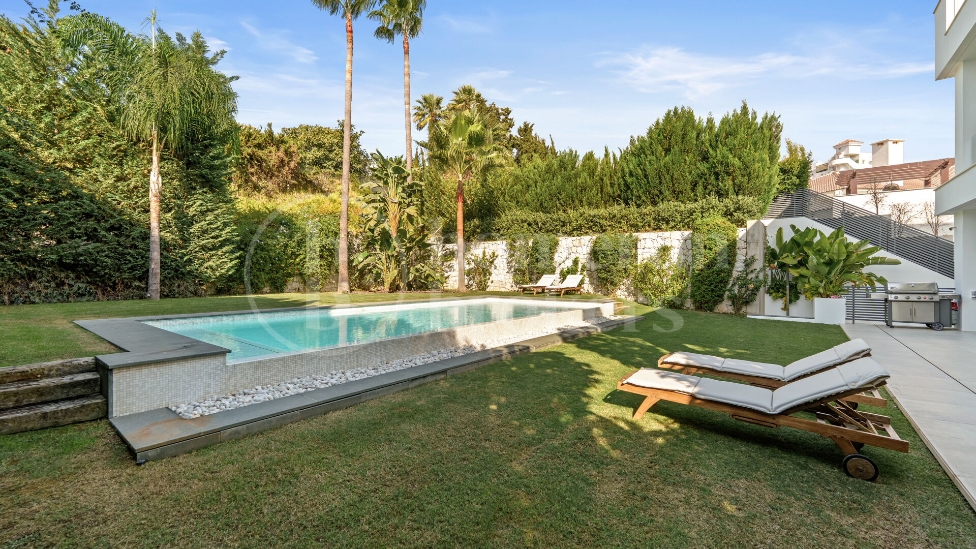 Villa Jardin - Samtida lyxliv i Nueva Andalucía