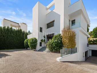 Villa Jardin - Samtida lyxliv i Nueva Andalucía
