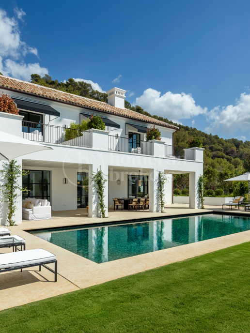 Csa Angelico – Contemporary Luxury Villa for Sale in Cascada de Camoján