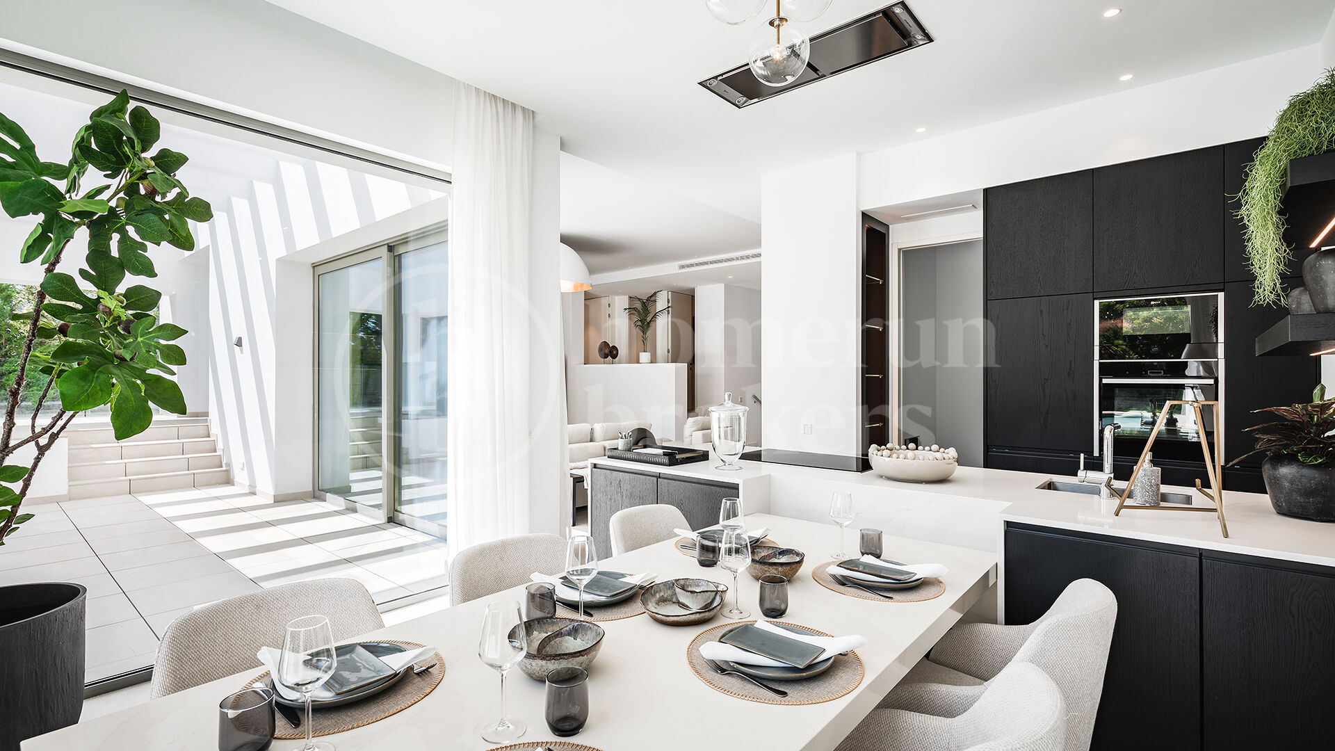 Villa Celia - Elegant modern villa i Marbellas nya gyllene Mile