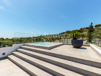 Villa Marina - Contemporary Villa for Sale in Las Brisas, Nueva Andalucía