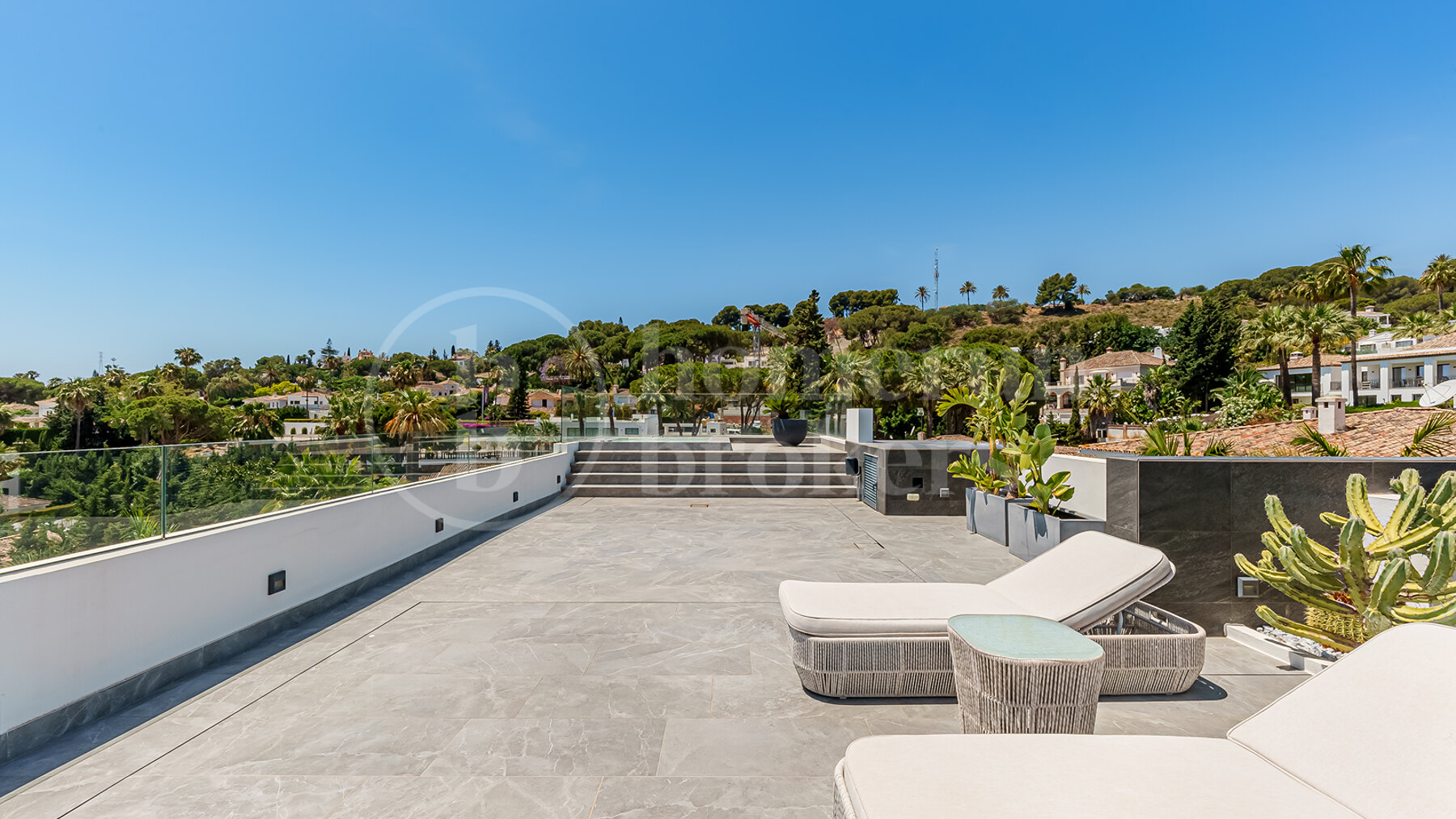 Villa Marina - Contemporary Villa for Sale in Las Brisas, Nueva Andalucía