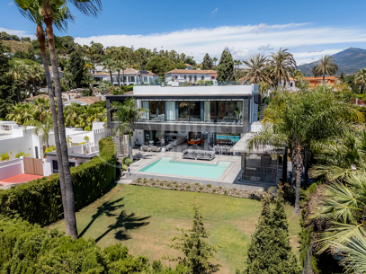 Villa Marina - Contemporary Villa for Sale in Las Brisas, Nueva Andalucía