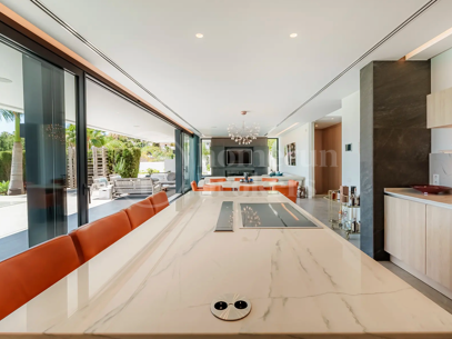 Villa Marina - Contemporary Villa for Sale in Las Brisas, Nueva Andalucía