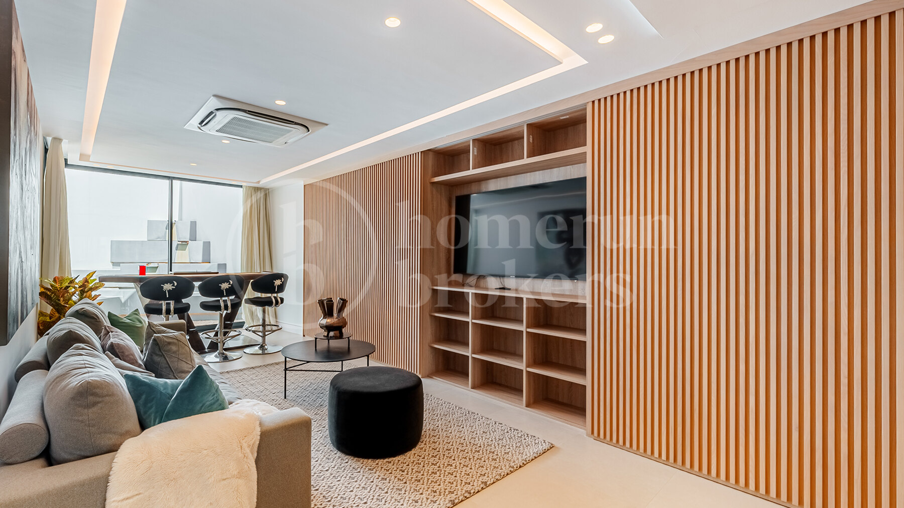 Villa Marina - Contemporary Villa for Sale in Las Brisas, Nueva Andalucía