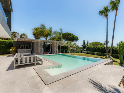Villa Marina - Contemporary Villa for Sale in Las Brisas, Nueva Andalucía