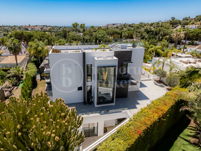 Villa Marina - Contemporary Villa for Sale in Las Brisas, Nueva Andalucía