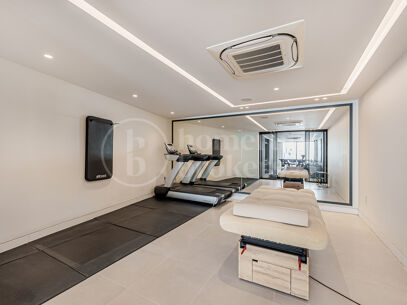 Villa Marina - Modern Villa till salu i Las Brisas, Nueva Andalucía