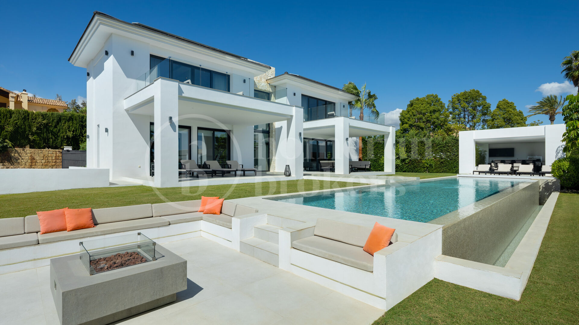 Casa Clare – Contemporary Luxury Villa for Sale in La Quinta, Marbella