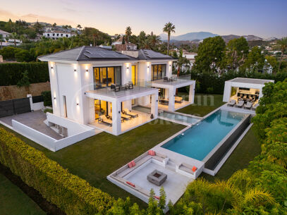 Casa Clare – Contemporary Luxury Villa for Sale in La Quinta, Marbella