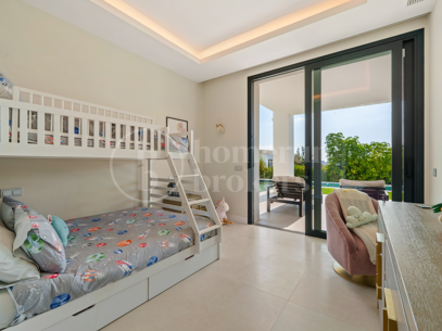 Casa Clare – Modern lyxvilla till salu i La Quinta, Marbella
