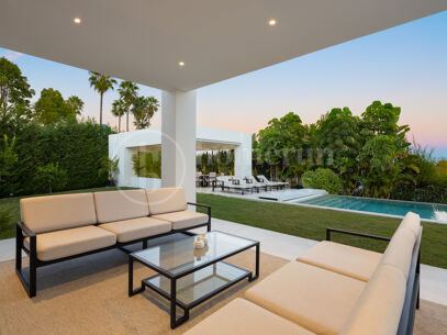 Casa Clare – Contemporary Luxury Villa for Sale in La Quinta, Marbella