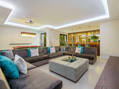 Casa Clare – Modern lyxvilla till salu i La Quinta, Marbella