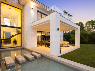 Casa Clare – Contemporary Luxury Villa for Sale in La Quinta, Marbella