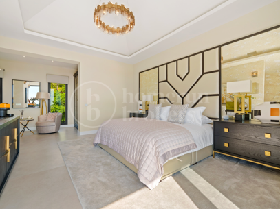 Casa Clare – Modern lyxvilla till salu i La Quinta, Marbella