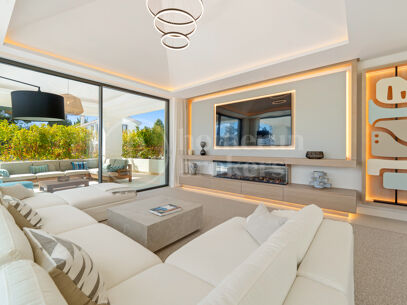 Villa Linda Vista – Contemporary Elegance by the Coast in San Pedro de Alcántara
