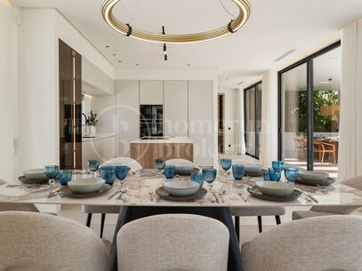 Villa Linda Vista – Contemporary Elegance by the Coast in San Pedro de Alcántara