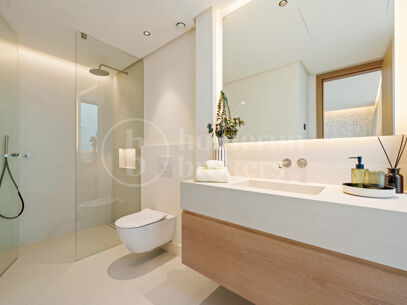 Villa Linda Vista – Contemporary Elegance by the Coast in San Pedro de Alcántara