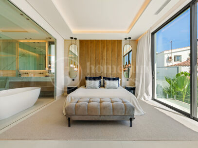 Villa Linda Vista – Contemporary Elegance by the Coast in San Pedro de Alcántara