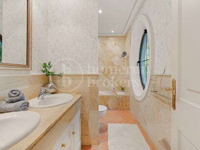 Villa Bellagio - Luxury 8-Bedroom Villa in Guadalmina Baja