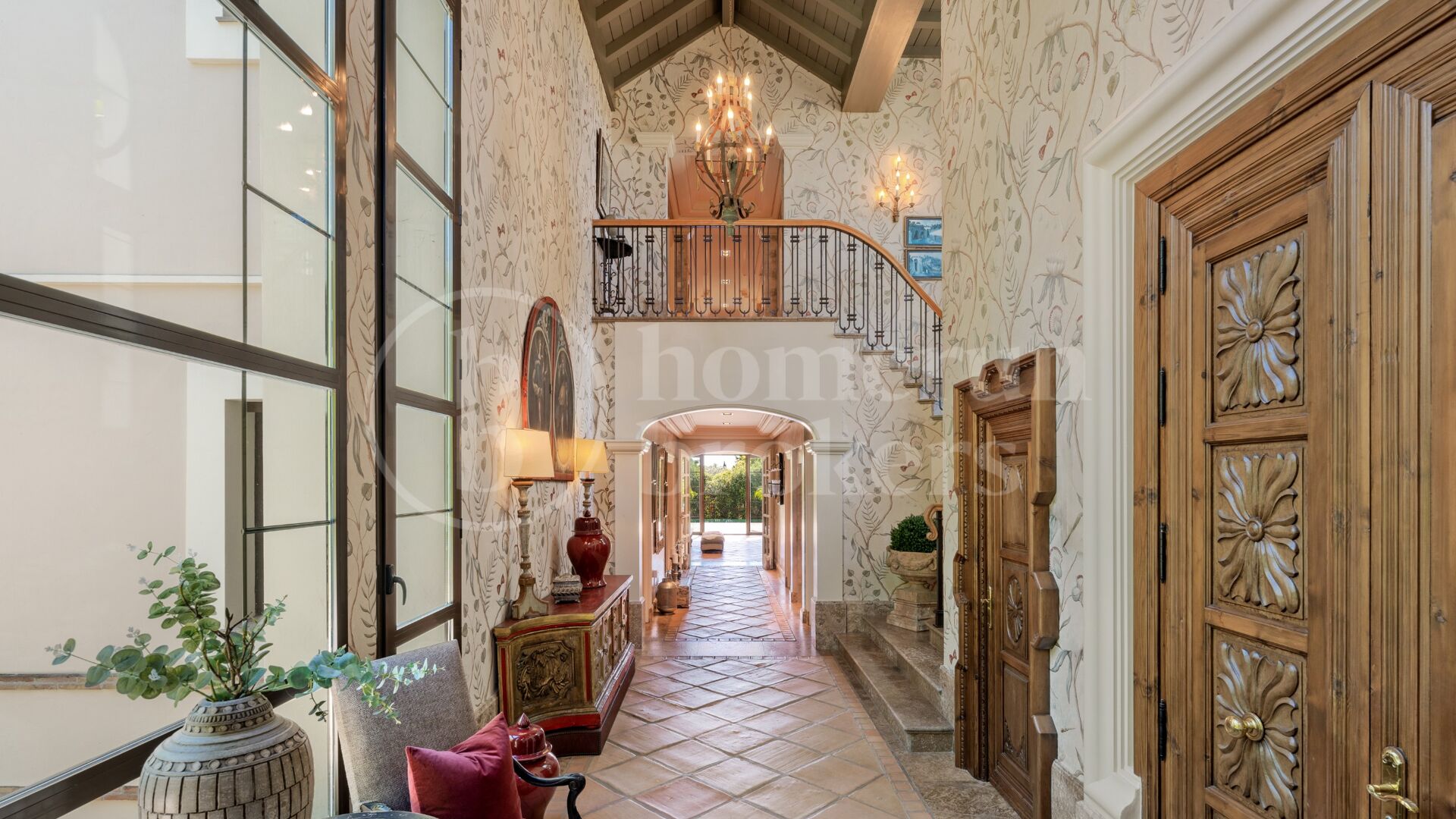 Villa Bellagio - Luxury 8-Bedroom Villa in Guadalmina Baja