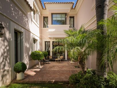 Villa Bellagio - Luxury 8-Bedroom Villa in Guadalmina Baja