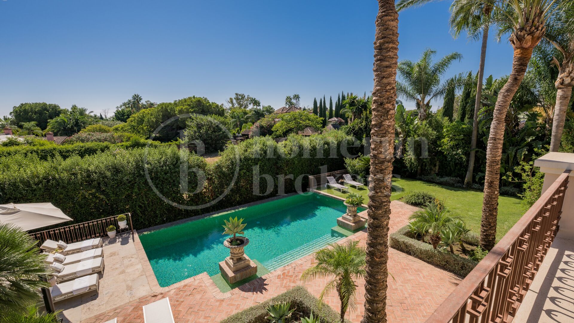 Villa Bellagio - Luxury 8-Bedroom Villa in Guadalmina Baja