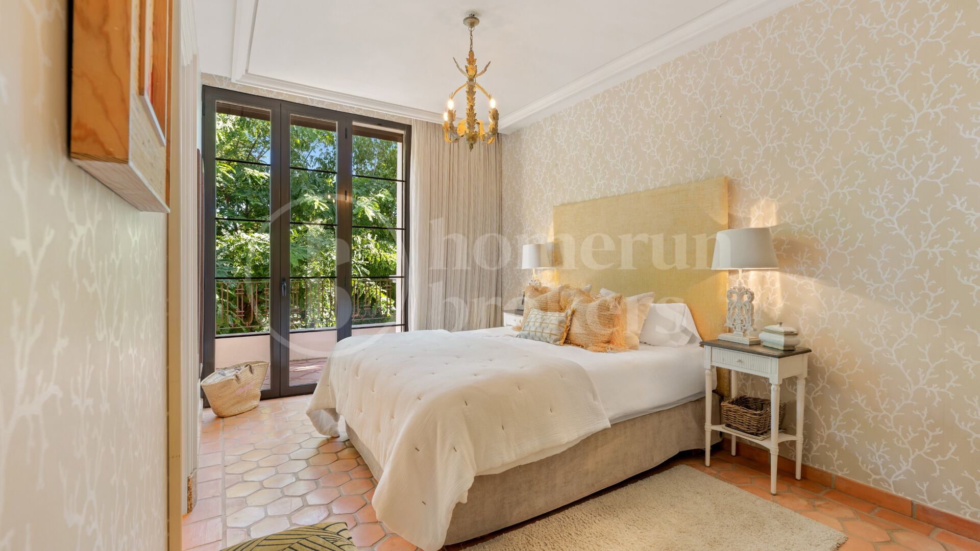 Villa Bellagio - Luxury 8-Bedroom Villa in Guadalmina Baja