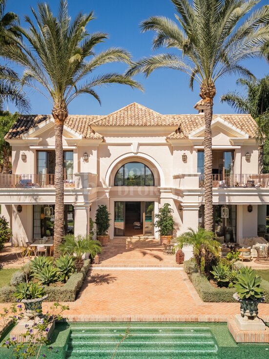 Villa Bellagio - Luxury 8-Bedroom Villa in Guadalmina Baja