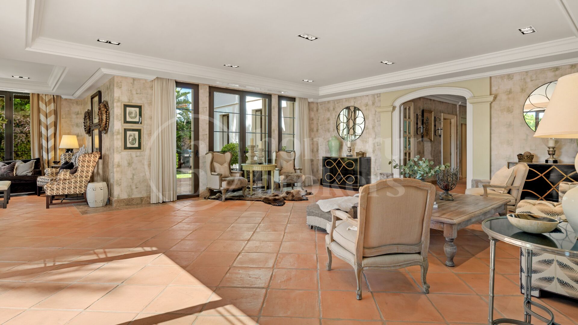 Villa Bellagio - Luxury 8-Bedroom Villa in Guadalmina Baja