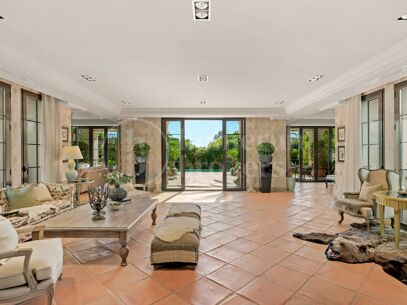 Villa Bellagio - Luxury 8-Bedroom Villa in Guadalmina Baja