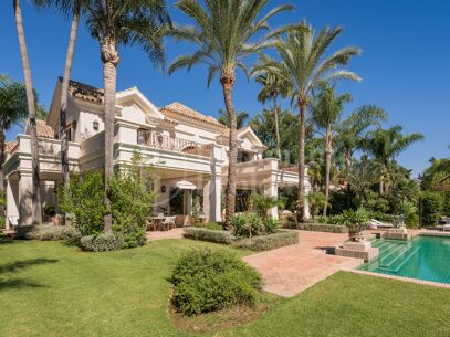 Villa Bellagio - Luxury 8-Bedroom Villa in Guadalmina Baja