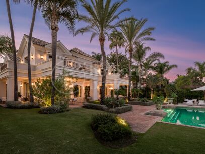 Villa Bellagio - Luxury 8-Bedroom Villa in Guadalmina Baja