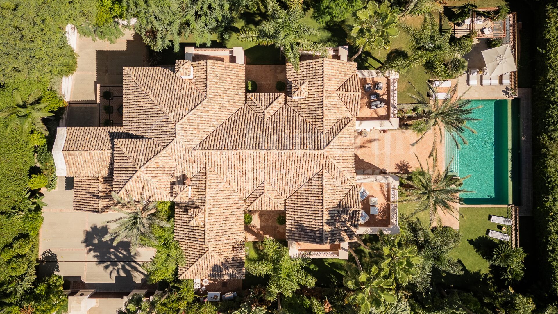 Villa Bellagio - Luxury 8-Bedroom Villa in Guadalmina Baja