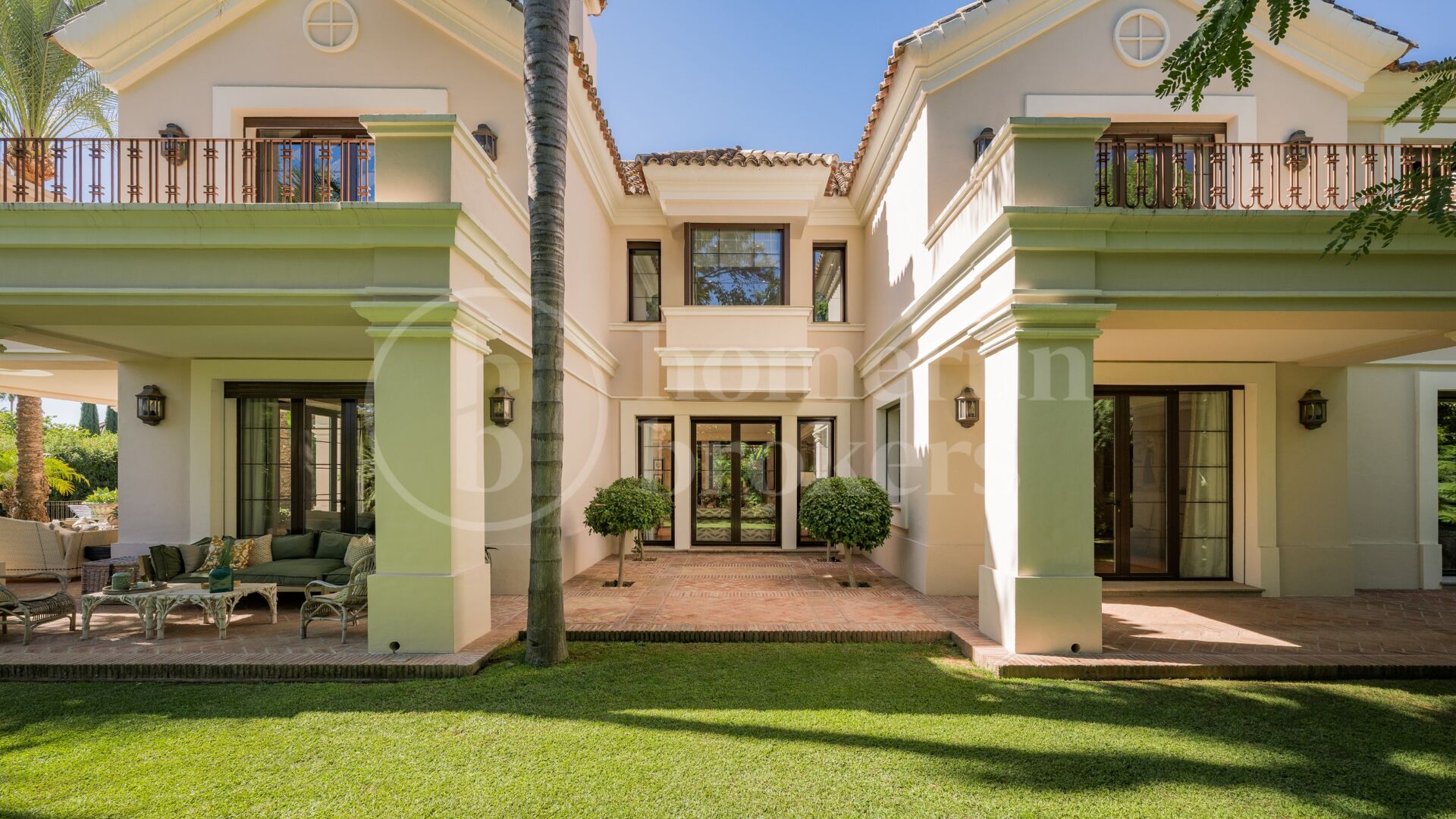 Villa Bellagio - Luxury 8-Bedroom Villa in Guadalmina Baja