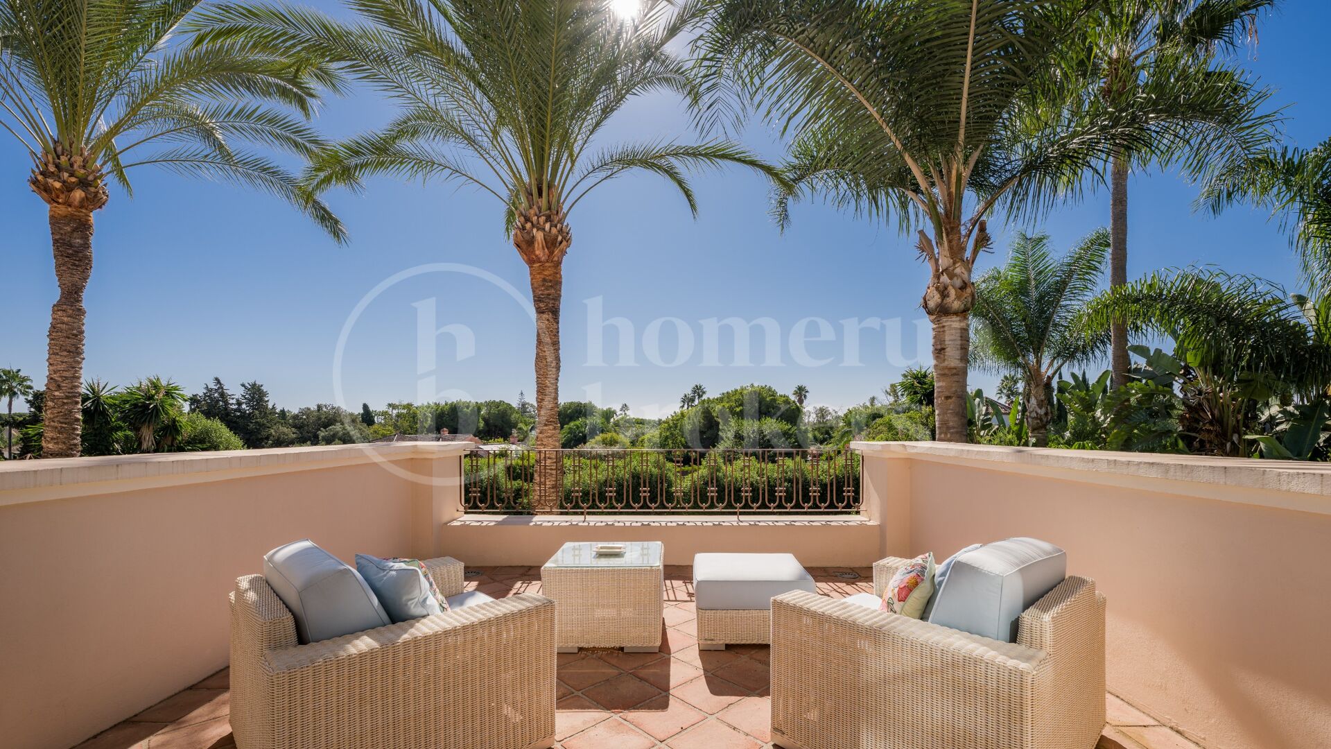 Villa Bellagio - Luxury 8-Bedroom Villa in Guadalmina Baja