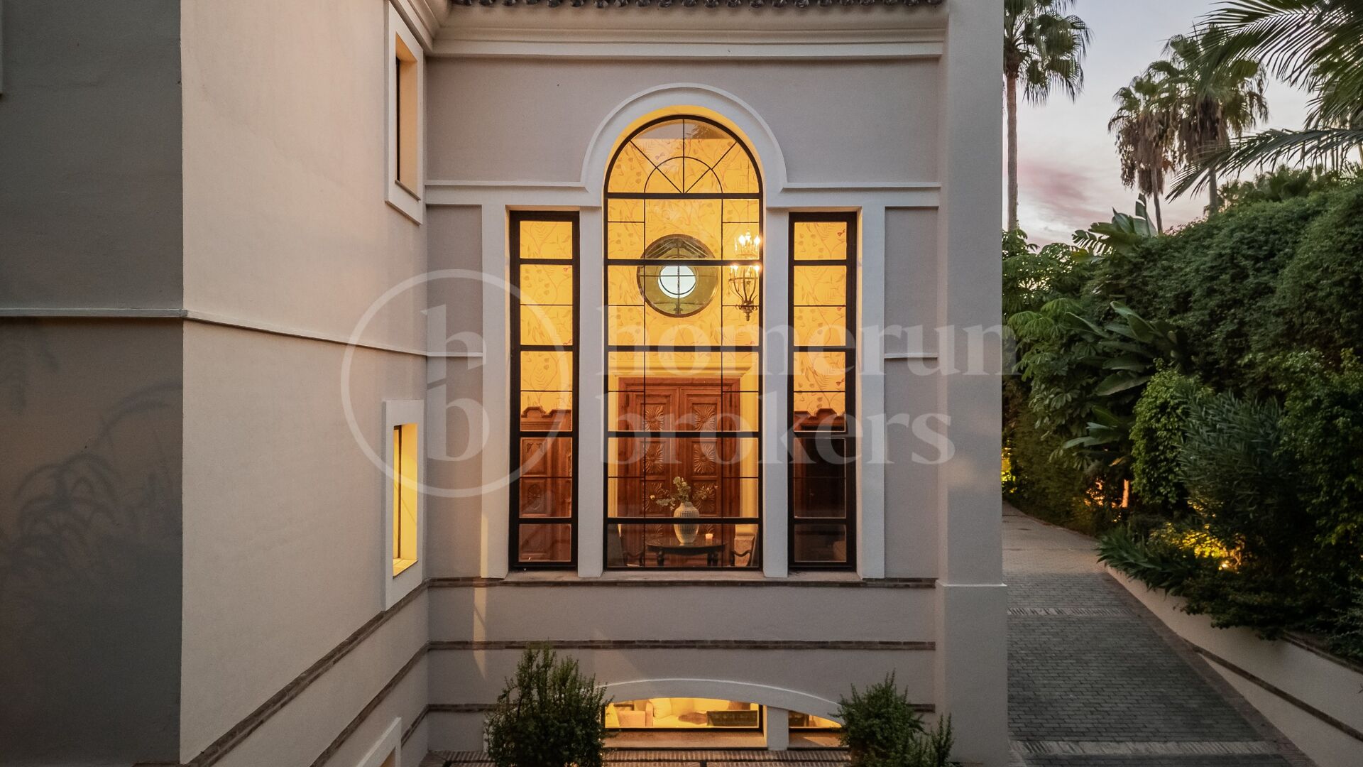 Villa Bellagio - Luxury 8-Bedroom Villa in Guadalmina Baja