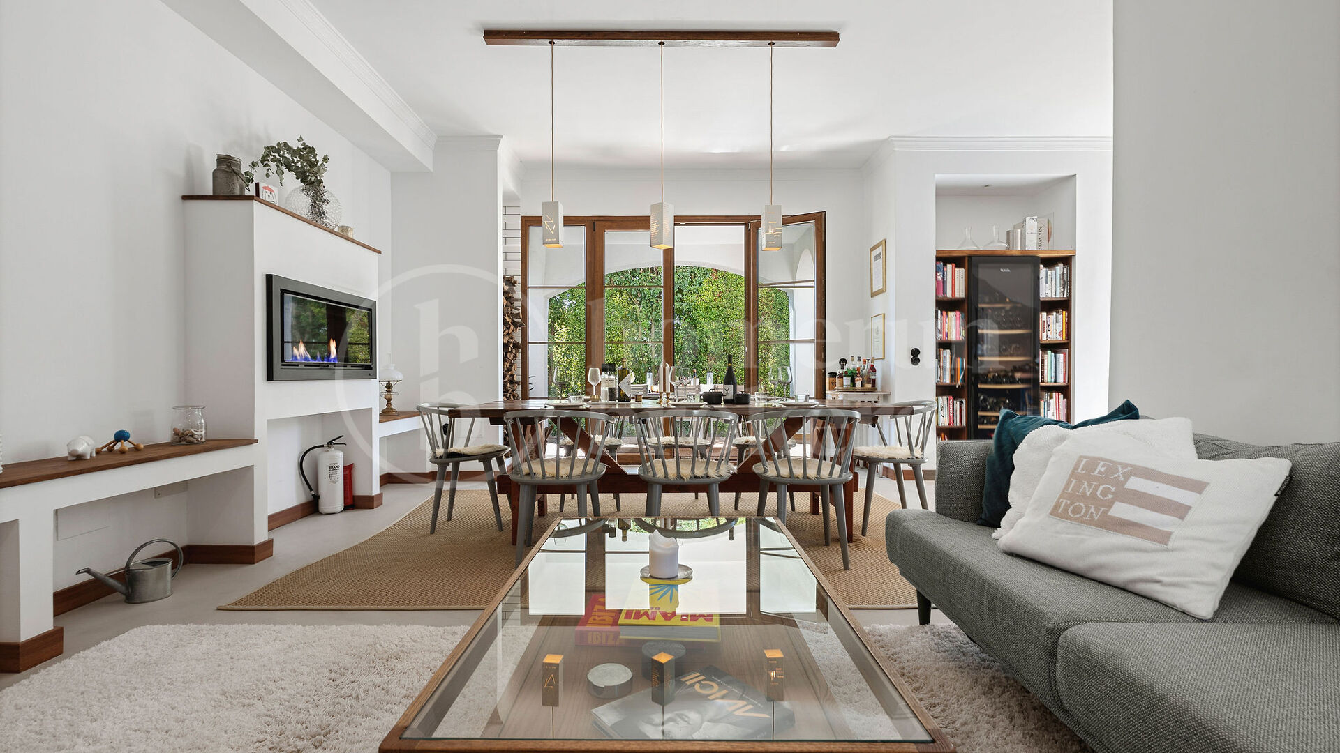 Villa Pinot - renoverad villa med havsutsikt i Estepona