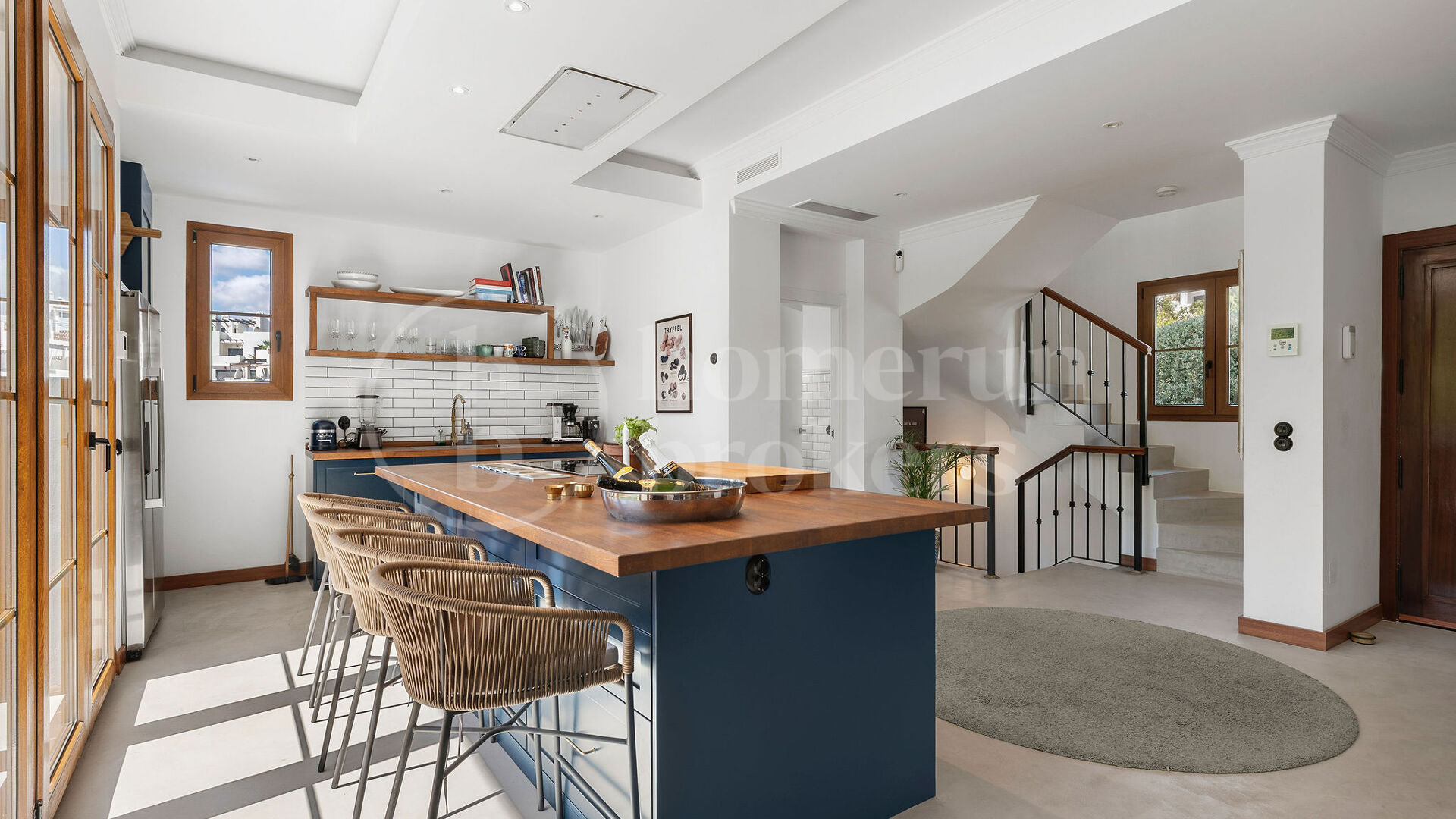 Villa Pinot - renoverad villa med havsutsikt i Estepona