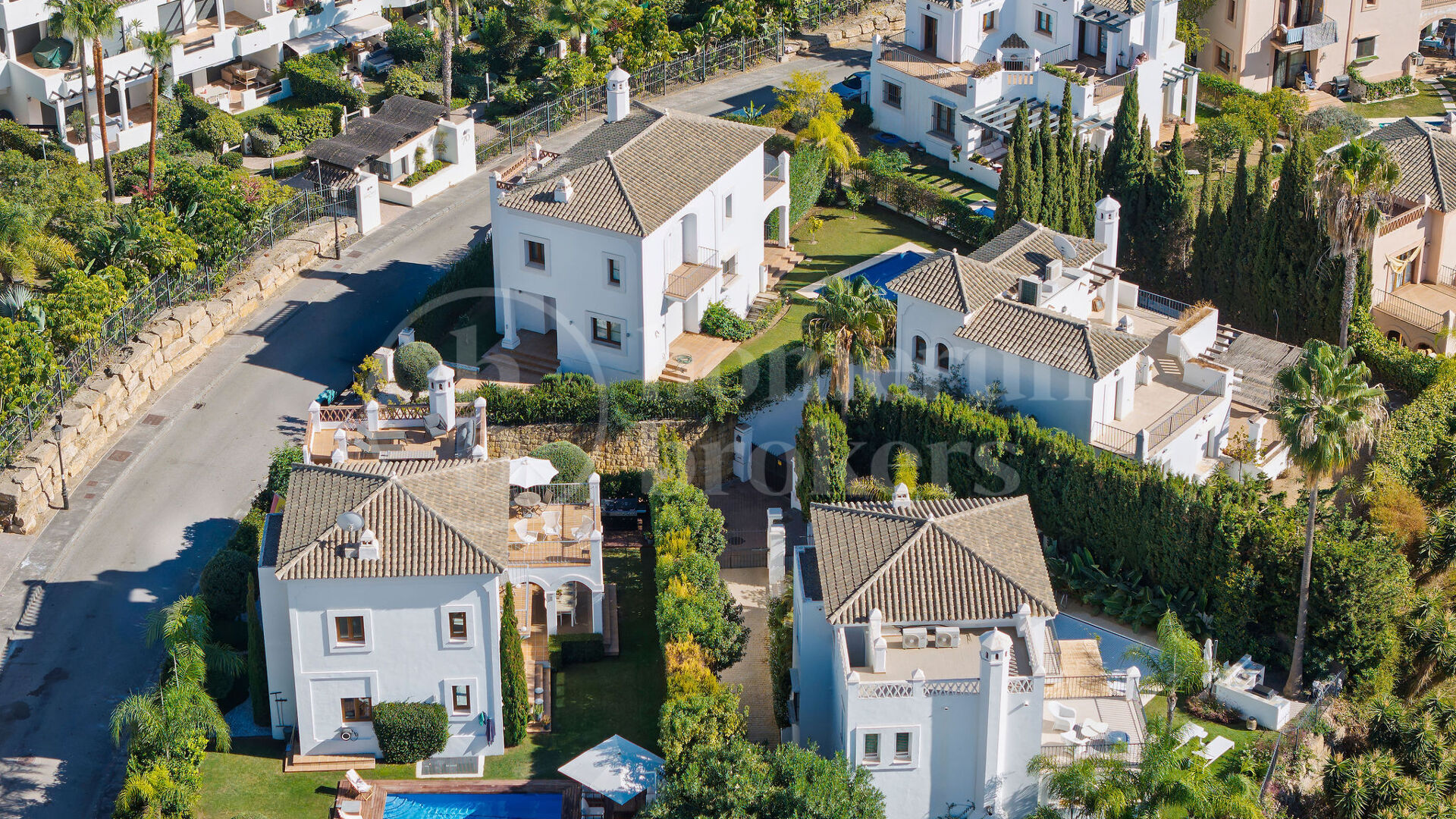 Villa Pinot - renoverad villa med havsutsikt i Estepona