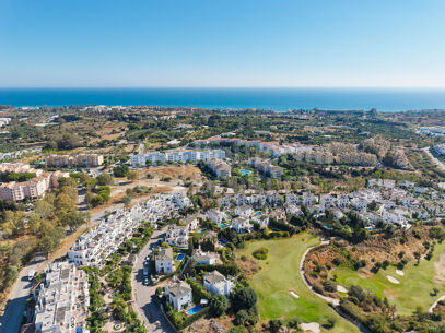Villa Pinot - renoverad villa med havsutsikt i Estepona