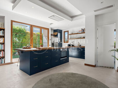Villa Pinot - renoverad villa med havsutsikt i Estepona